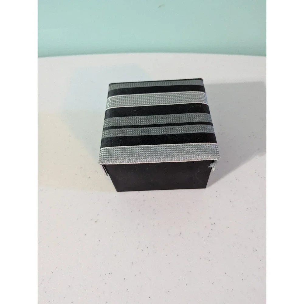 Y & G Black and Grey Tie with Cuff Links